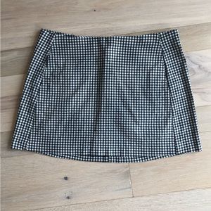 UO Black & white gingham plaid mini skirt